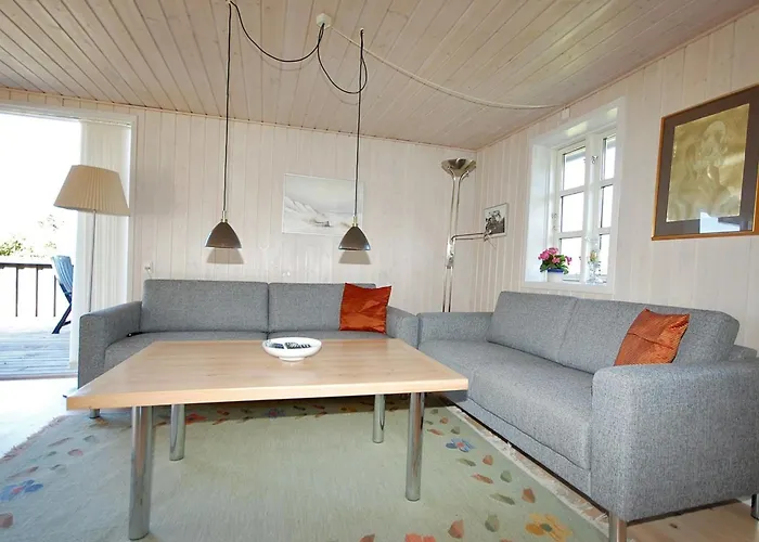 Tomke - 1-7km From The Sea By Interhome